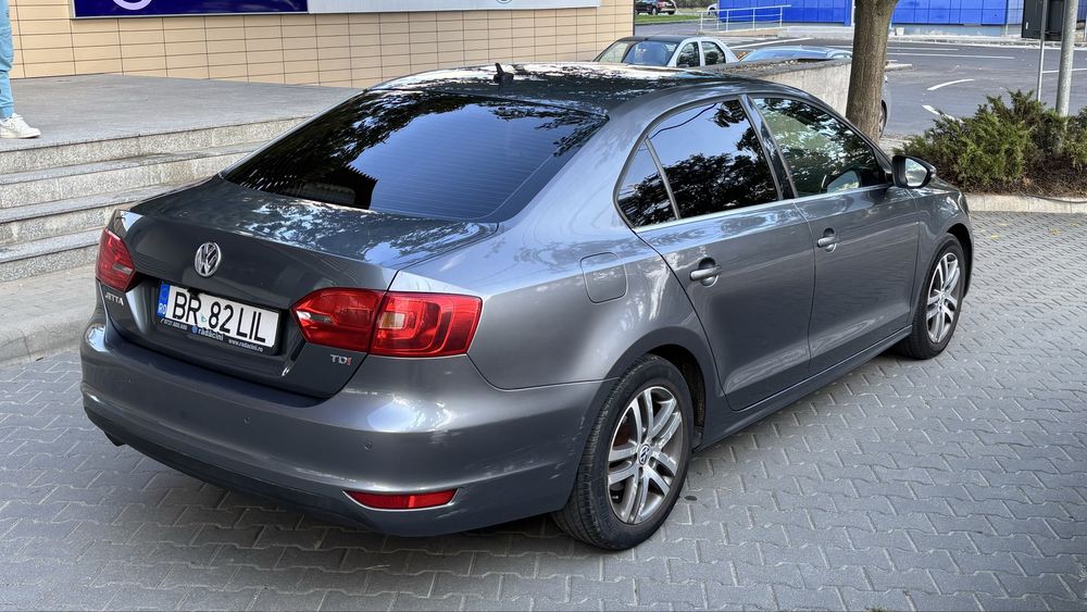 Volkswagen Jetta 2013 - 1.6TDI