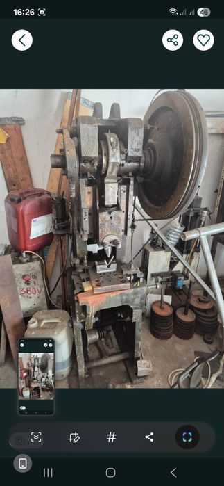 Presă excentric  mecanica