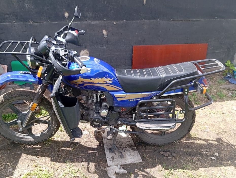 Продам мотоцикл suzuki