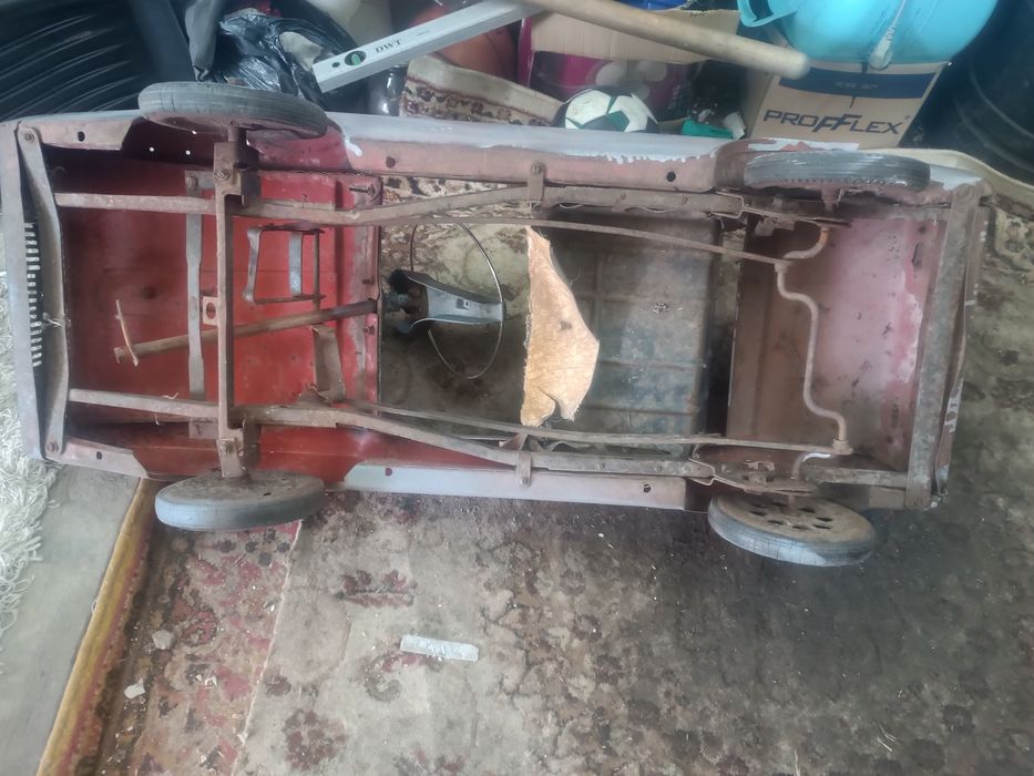 Продам педальное авто ссср