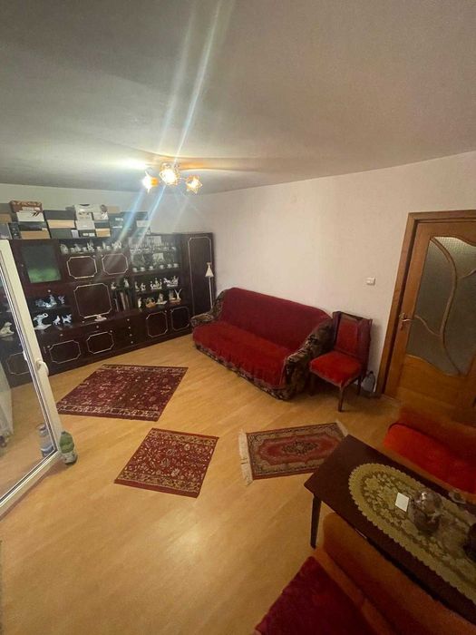 Apartament 3 cam decomandat, ultra spatios, mobilat, 2 balcoane, spațiu depozitare aditional, bloc din 1987
