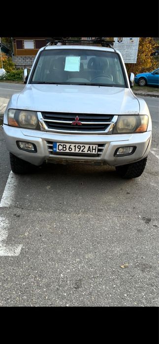 Mitsubishi Pajero Full
