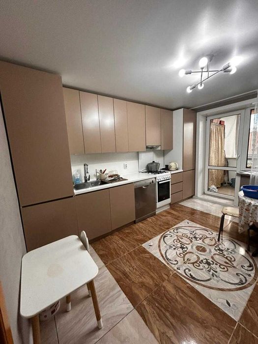 Продам 3 ком квартира РН 20 мкр