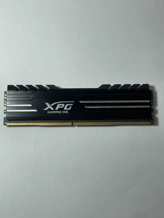 XPG Gammix D10 DDR4