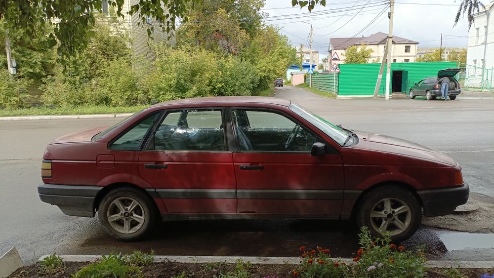 Продам Volkswagen Passat b3 1.8