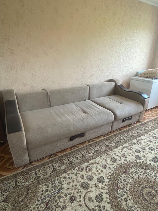 Продам диван в хорошем состоянии