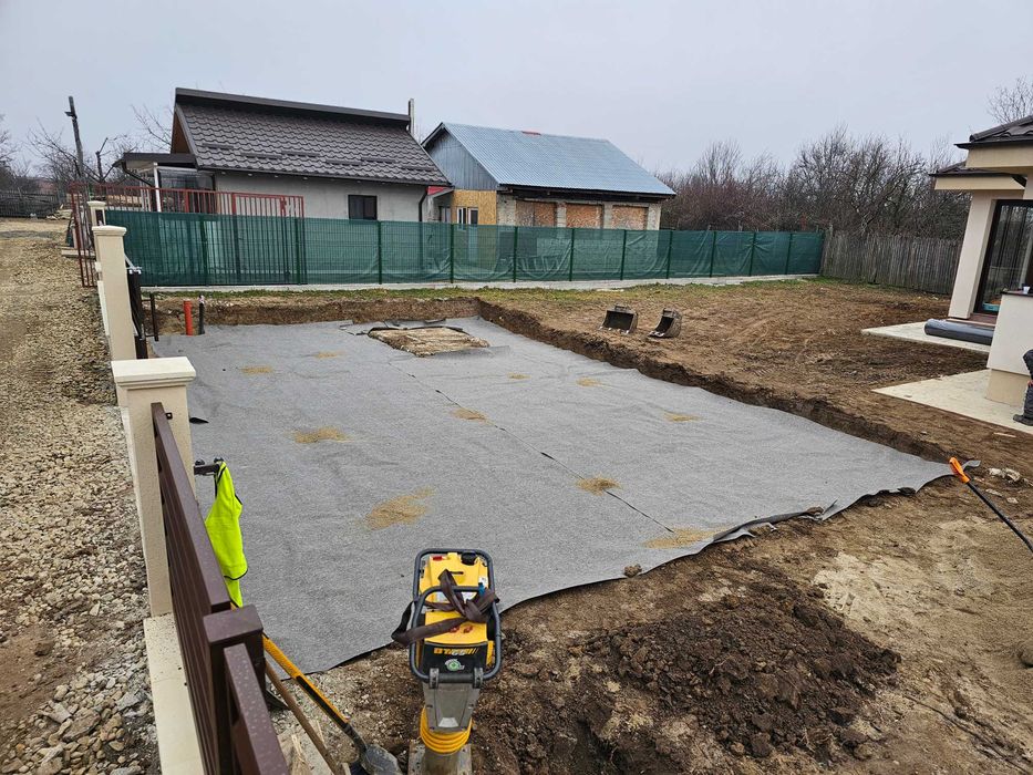 Amenajare curti si drumuri de acces - Terasamente profesionale!