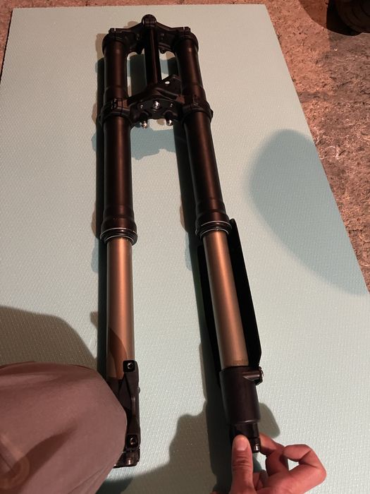 Шок 265мм двукорона вилка сър рон