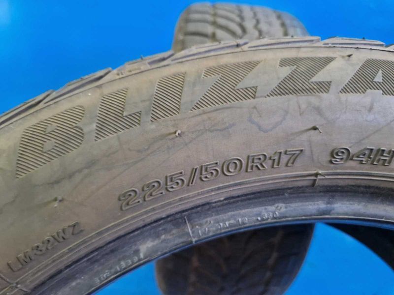2 Bridgestone R17 225/50
зимни гуми DOT3318