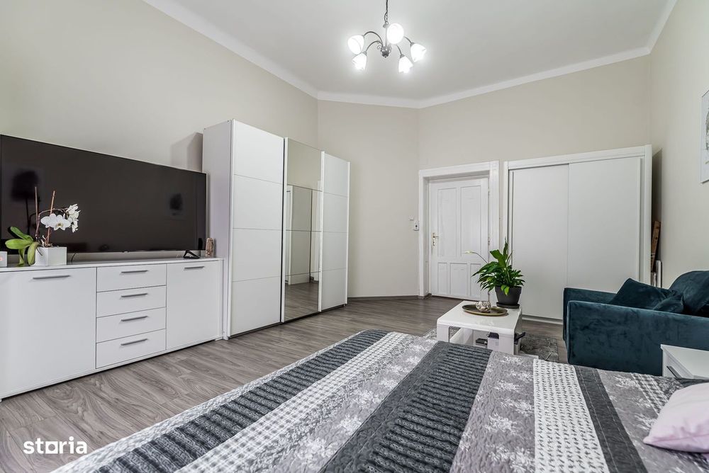 Rezervat Apartament ultracentral cu 4 camere decomandat