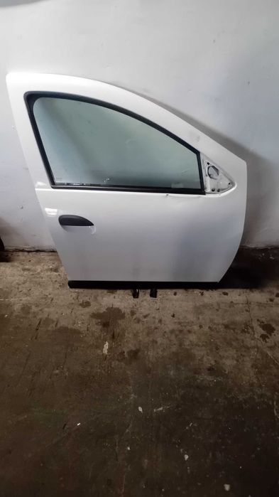 Usa dreapta fata Dacia Logan MCV din 2014 completa fara oglinda