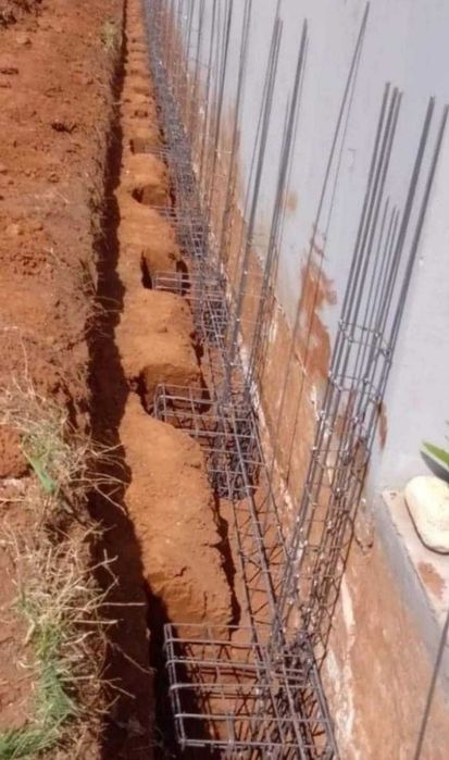 Case cu etaj de la 250euro mp și cu mansarda de la 220euro mp