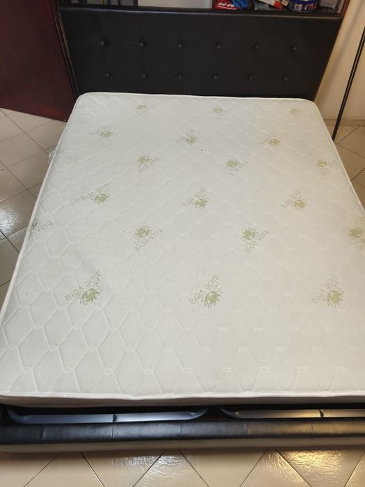 Спалня с ракла и матрак