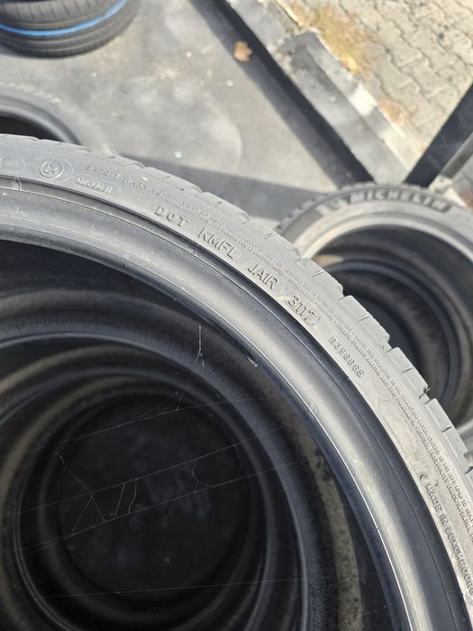 285 30 21 Dunlop m+s