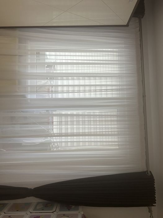 Galerie,perdea si draperie
