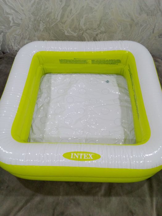 Продам Детский бассейн