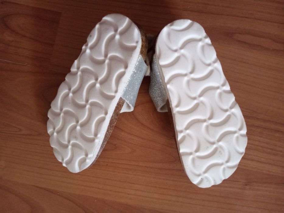 Vând slapi 24 frumosi