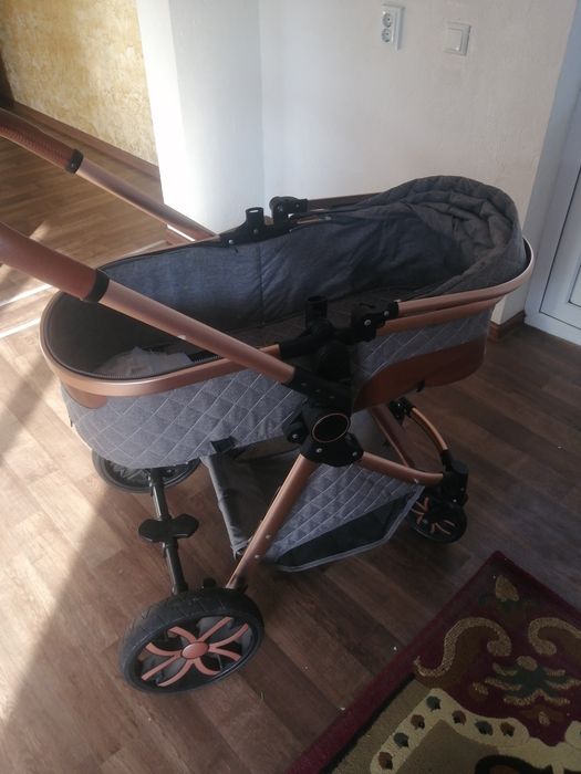 Коляска состояние хороше