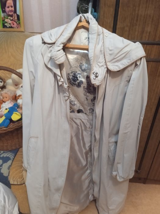 Продам верхнюю одежду