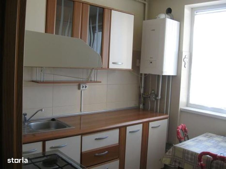 Vânzare apart 2 camere în cartierul Gheorgheni zona hotel Royal — fotografia 3