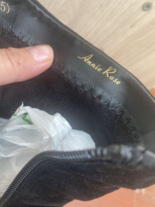 Продам новые сапоги