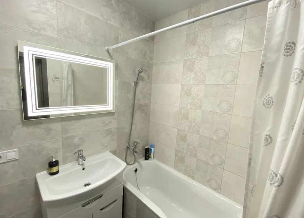 1-но комнатная в центре. Абая