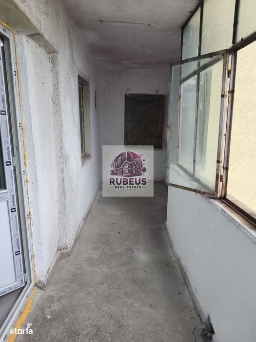 Apartament 4 camere, 77 mp, 2 balcoane, etaj 3 – Topolniței