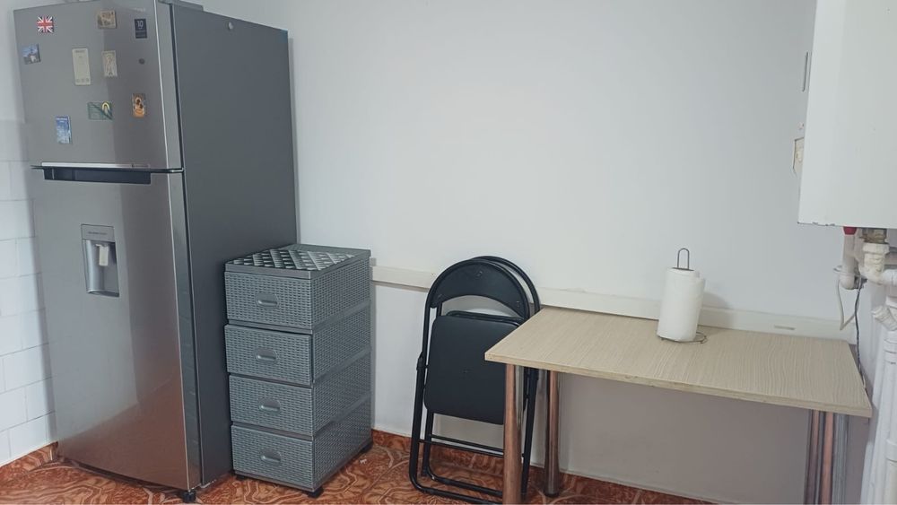 Apartament 3 camere, de vanzare