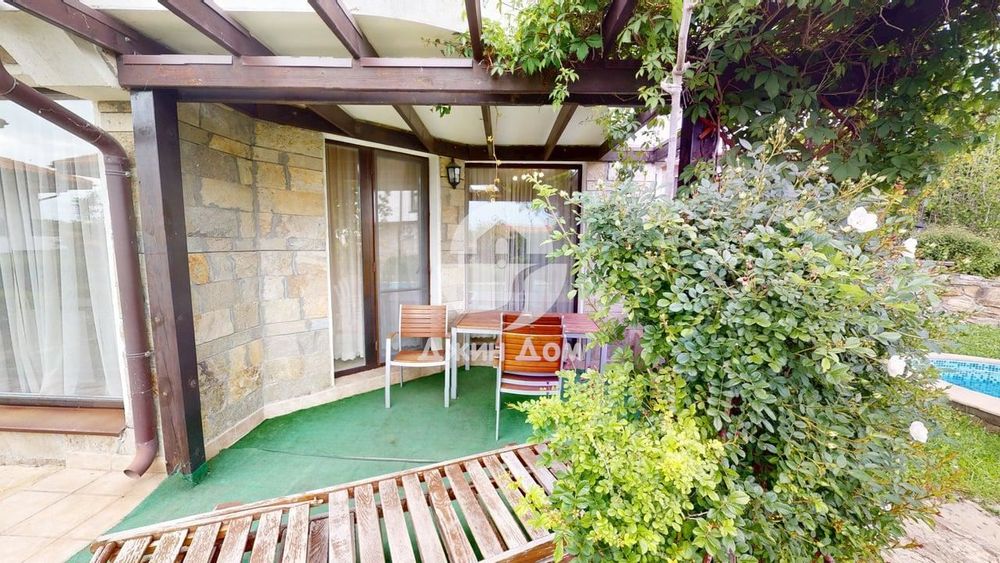 Продава се Къща в с. Кошарица, Област Бургас - 143 кв.м за 1042 €/кв.м - Снимка #11