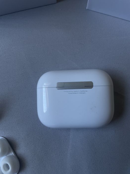 AirPods Pro 3 (2025)