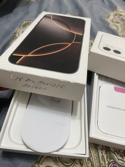 Айфон коробка 11 16 про.