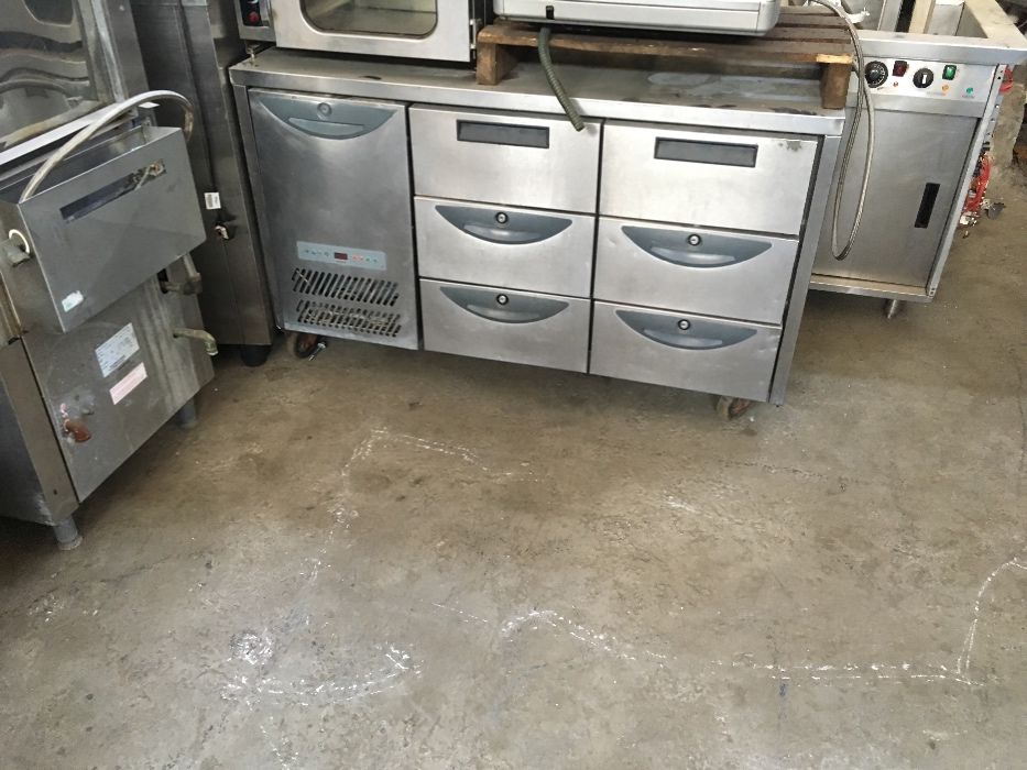 Продавам хладилна маси ,различни размери с 6 месеца гаранция!