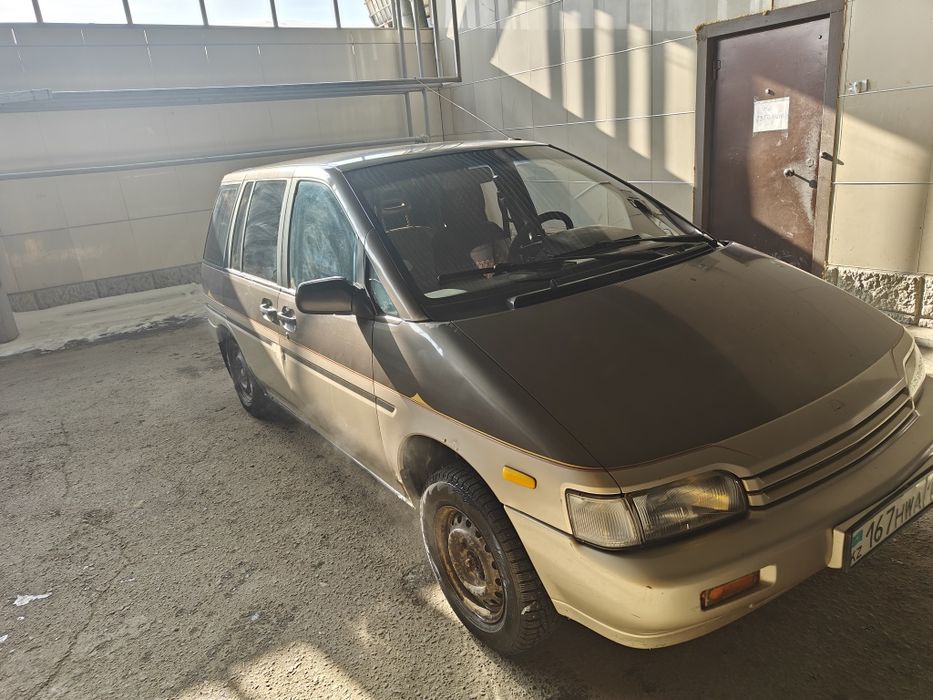 Продам автомобиль Nissan Prairie