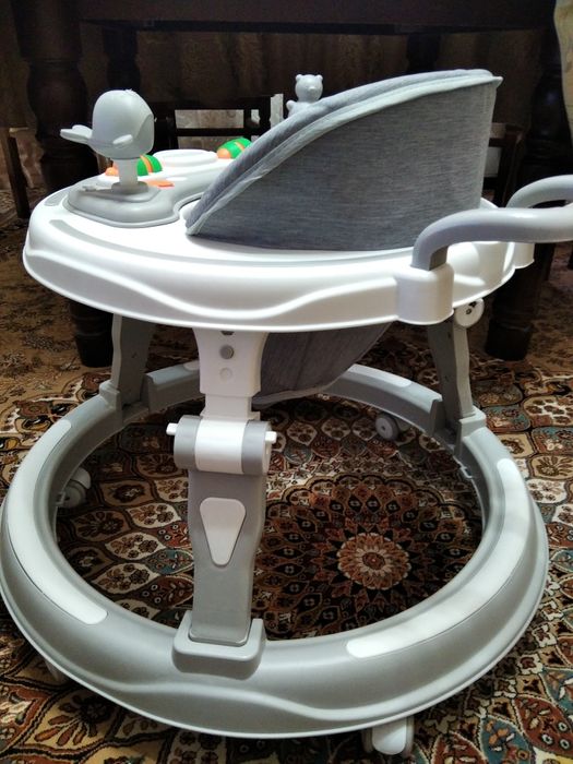 Продаю новый ходунок для детей