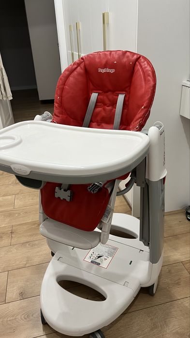 Продам детский стульчик Peg-perego Tatamia