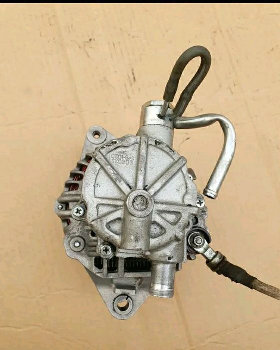 Генератор на митсубиши делика 4D56