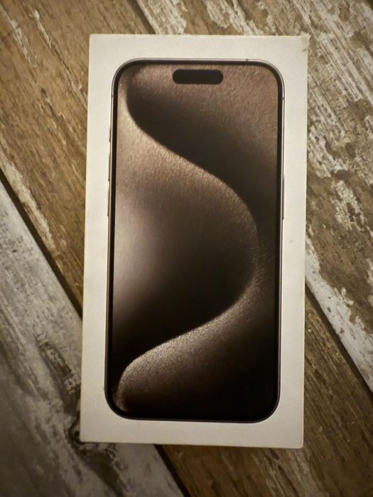 IPhone 15 pro телефон