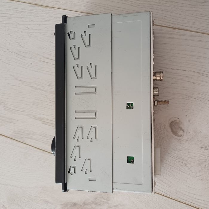Vând auto radio AEG AR 4027 USB