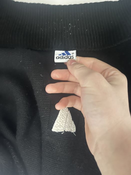 продам теплую спортивку adidas