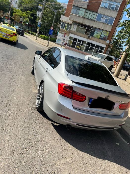 BMW Seria 3 F30 320D