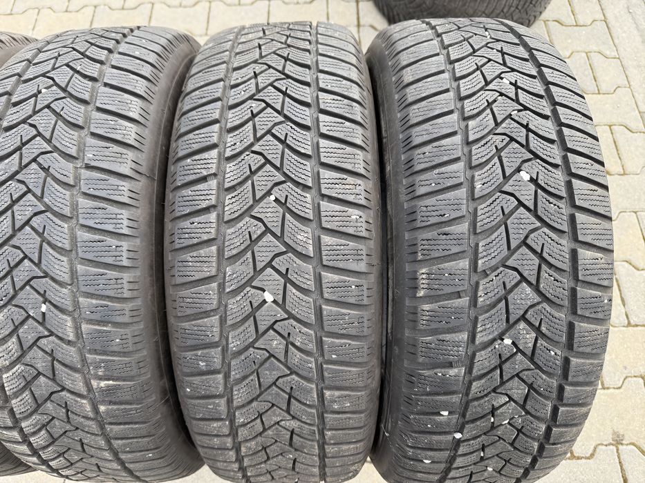 4бр. Отлични Зимни Гуми 215/65R/16 -DUNLOP- DOT:3019- 6,5мм.
