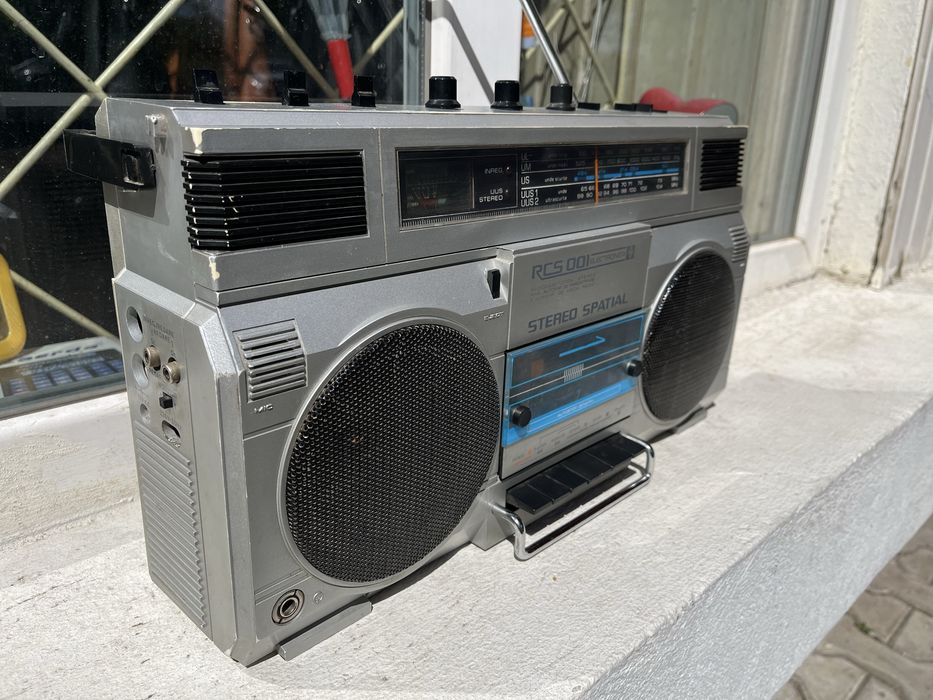Radio vechi românesc de colecție Stereo Spatia RCS 001