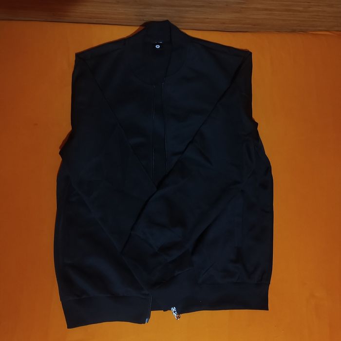 Мъжко яке и мъжка блуза с цип