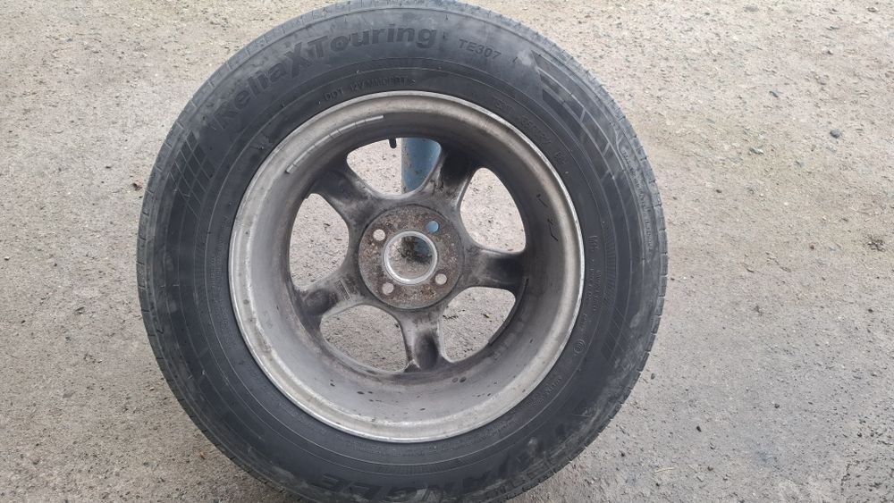 Продам комплект летней резины с дисками!