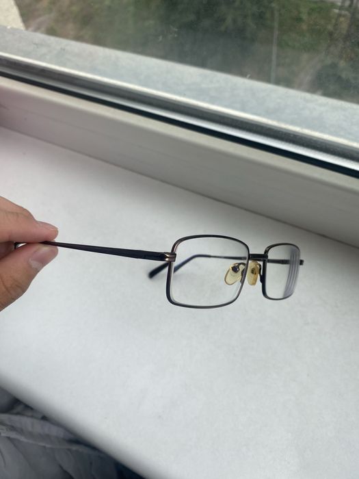 Оправы и солнце защитные очки