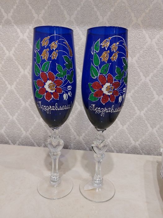 Продам свадебные фужеры