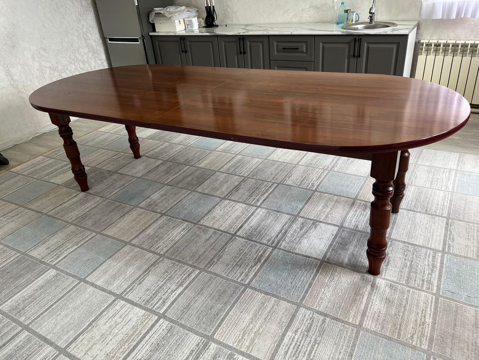 Стол продам срочно