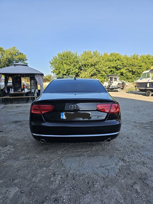 Audi A8L model presidential