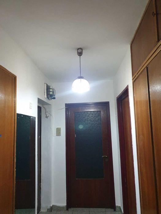 Sos. Giurgiului - apartament 3 camere de vanzare