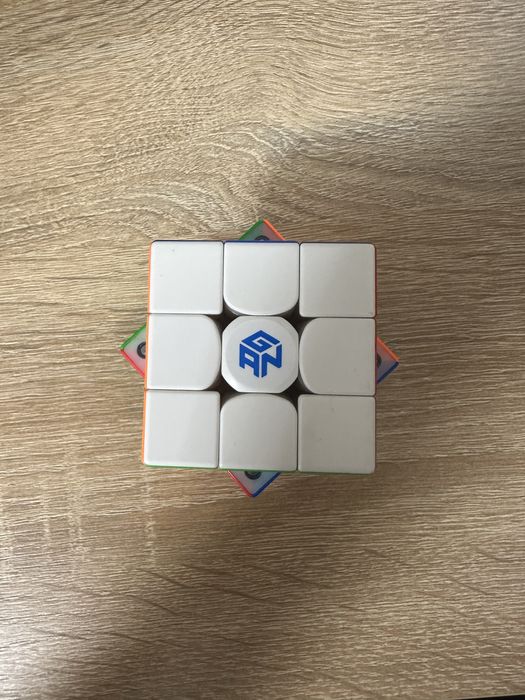 Кубика рубика Gan 356 maglev
